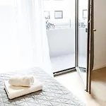 Charmantes 3-zi-apartment Am Schloessle In Lechhausen-garage-balkon-kueche-smart Tv Appartement