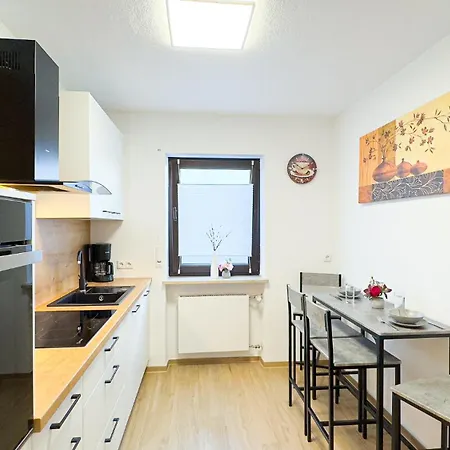 Charmantes 3-zi-apartment Am Schloessle In Lechhausen-garage-balkon-kueche-smart Tv *