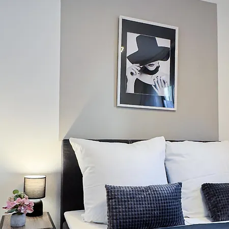 Charmantes 3-zi-apartment Am Schloessle In Lechhausen-garage-balkon-kueche-smart Tv Augusta