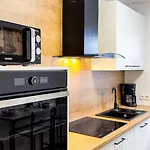 Charmantes 3-zi-apartment Am Schloessle In Lechhausen-garage-balkon-kueche-smart Tv * Augsburg