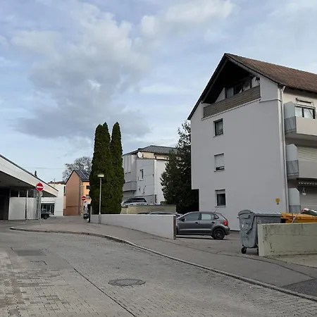 Charmantes 3-zi-apartment Am Schloessle In Lechhausen-garage-balkon-kueche-smart Tv Lägenhet *